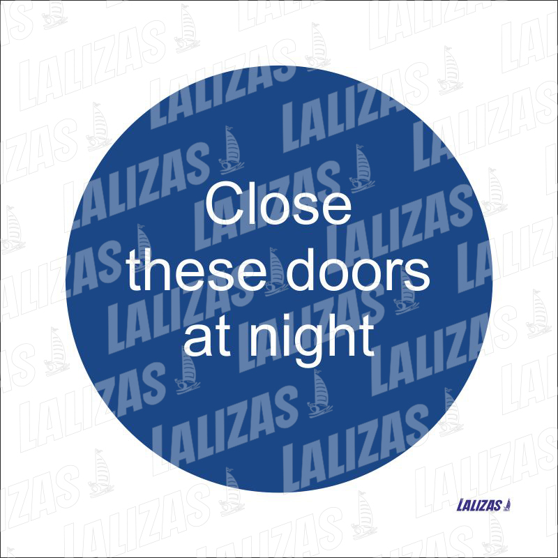 Cierra estas puertas por la noche image